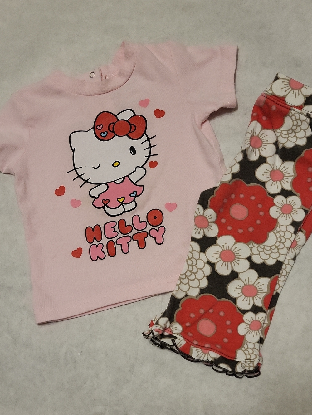 Hello Kitty tee shirt with matching pants